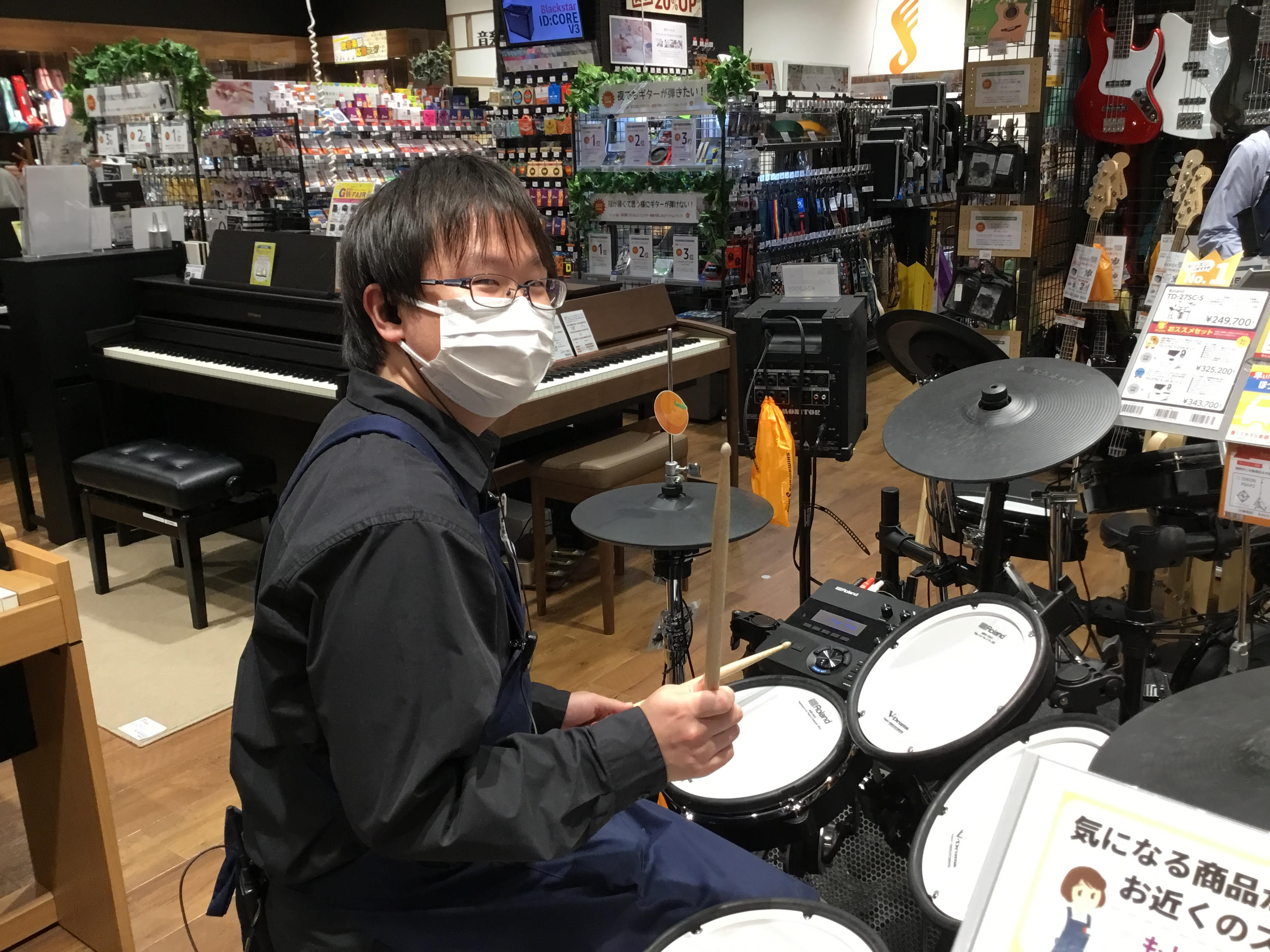 ドラムアドバイザー下村(しもむら)