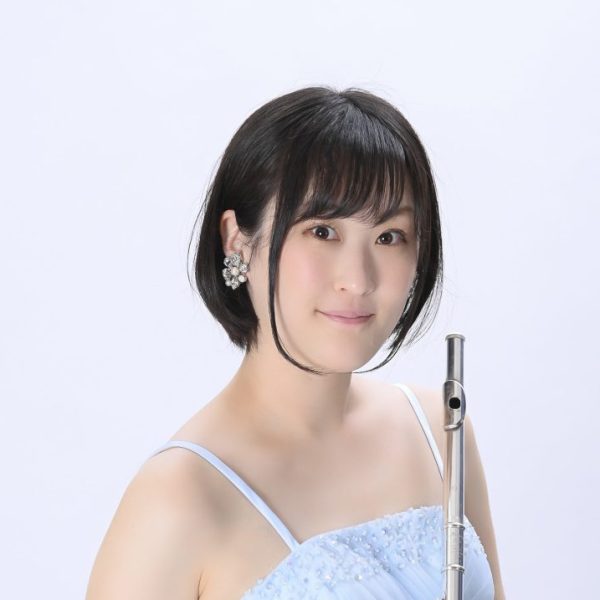 フルート講師：細川 茉里佳