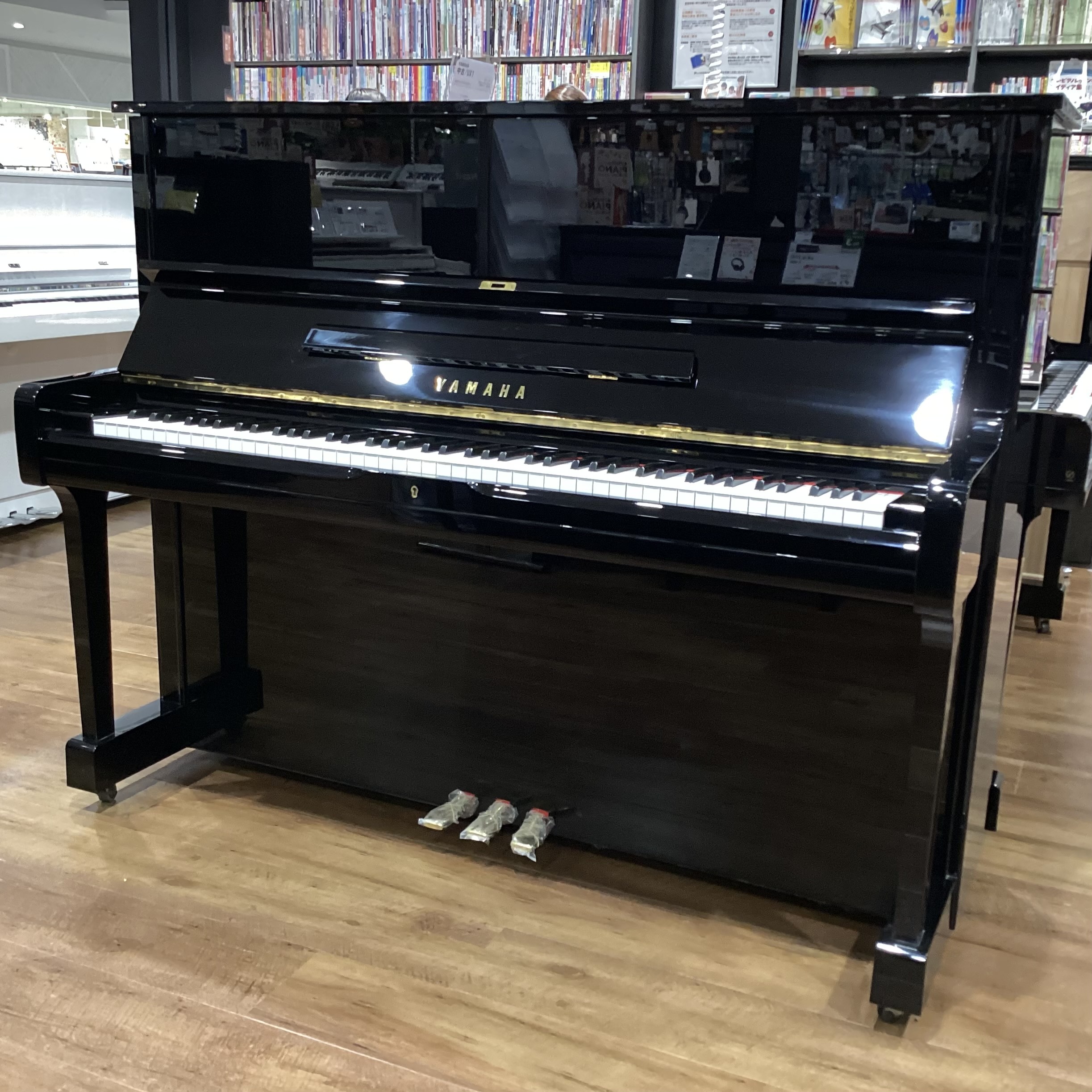 中古アップライトピアノYAMAHA　U1A　1984年製