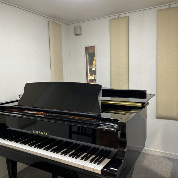 展示グランドピアノ　KAWAI　GX-2