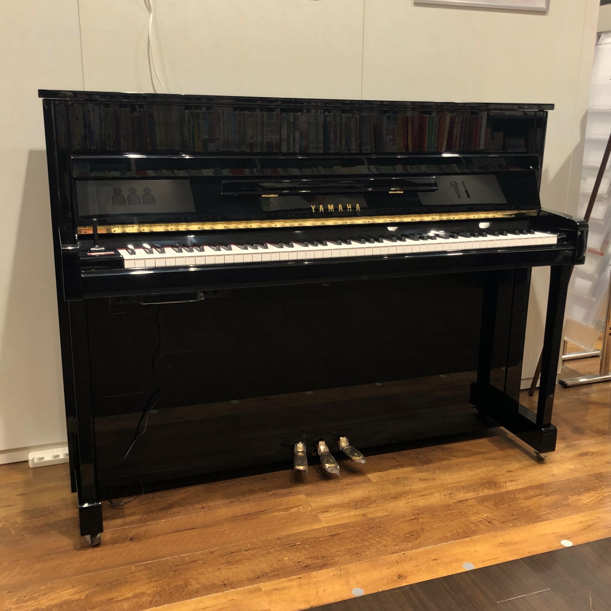中古アップライトピアノ/消音ユニットRSC2-30付きYAMAHA b113 +RSC2-30 2015年製