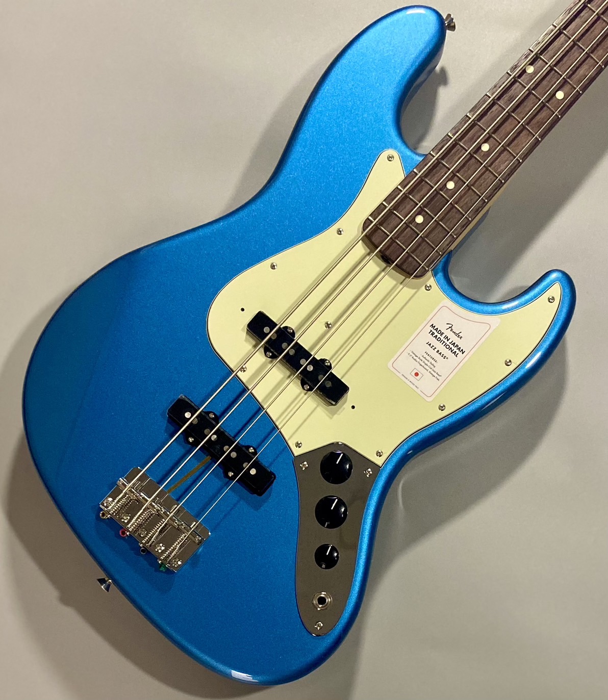 エレキベースTRADII 60S JB/R