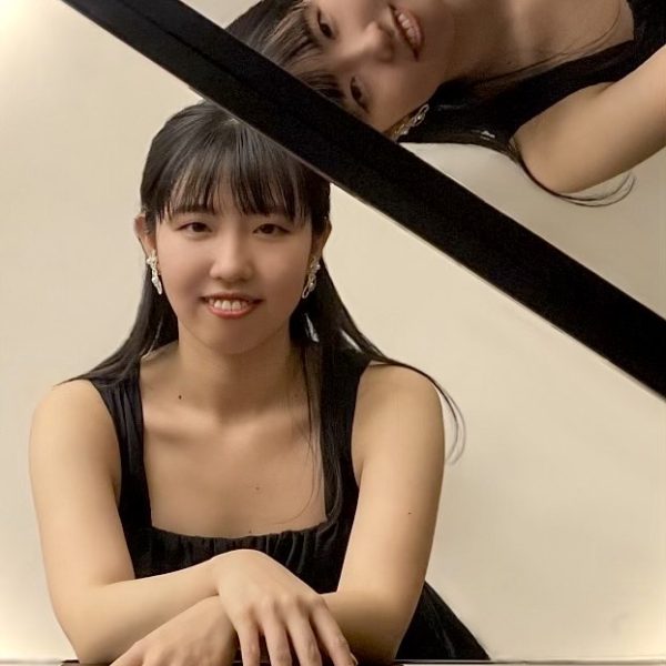 ピアノ科<br />
天野穂乃香先生