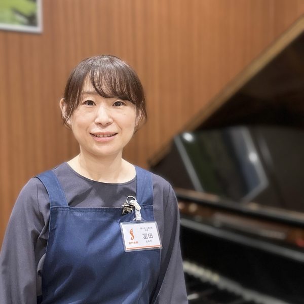 上級ピアノアドバイザー<br />
冨田