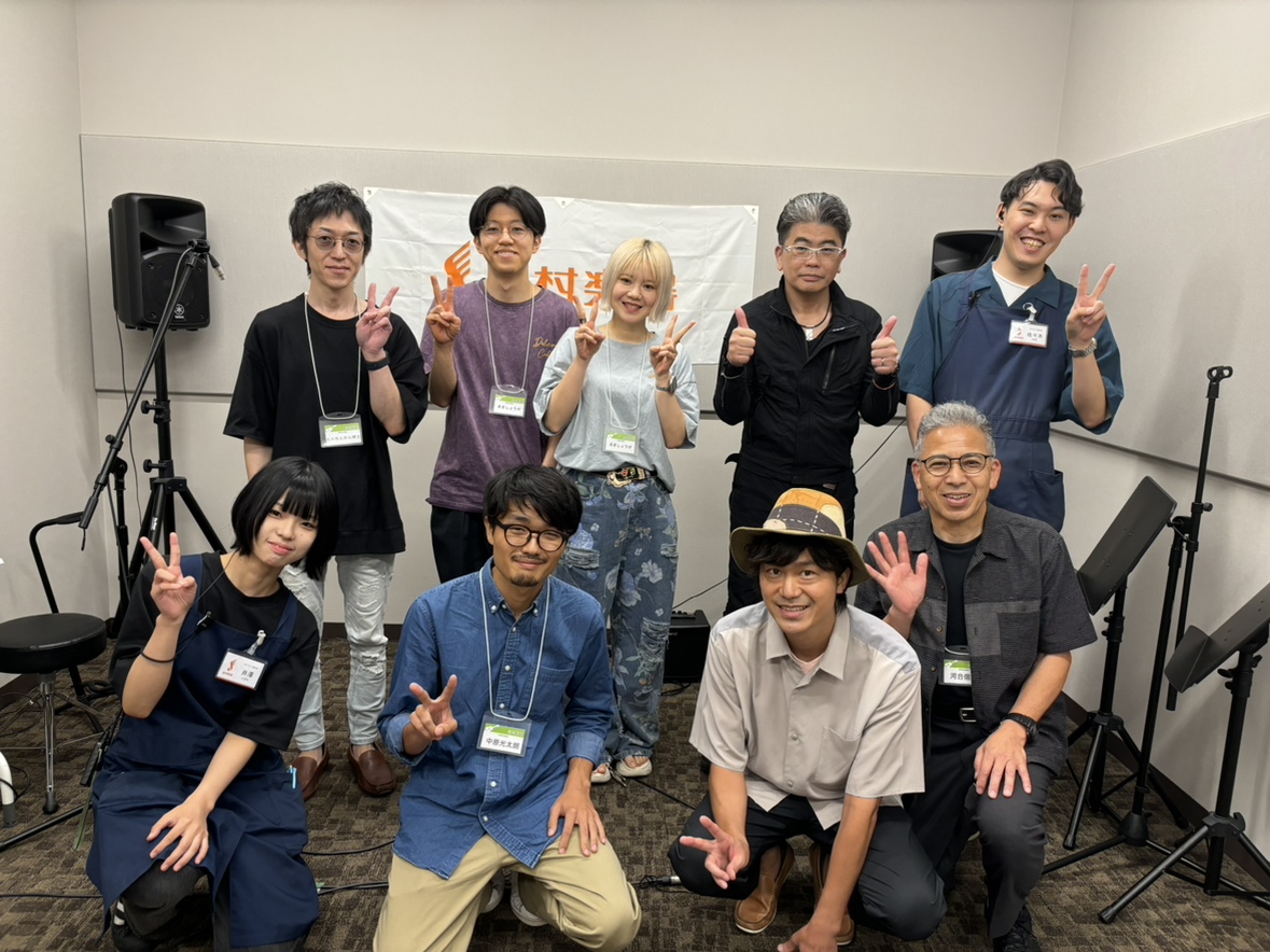 こんにちは！島村楽器イオンモール豊川店のギター担当、佐々木です🎸🎸7/19（土）に開催された豊川店のインストアアコースティックライブ、【豊アコ2025 in Summer】のレポートをお届けします！今回は6組の方々にご参加いただきました～！ CONTENTSエクストラステージ「豊スタ」カワイ ノブユ […]
