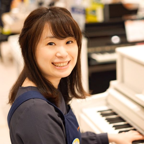 店長・ピアノ上級アドバイザー<br />
冨田