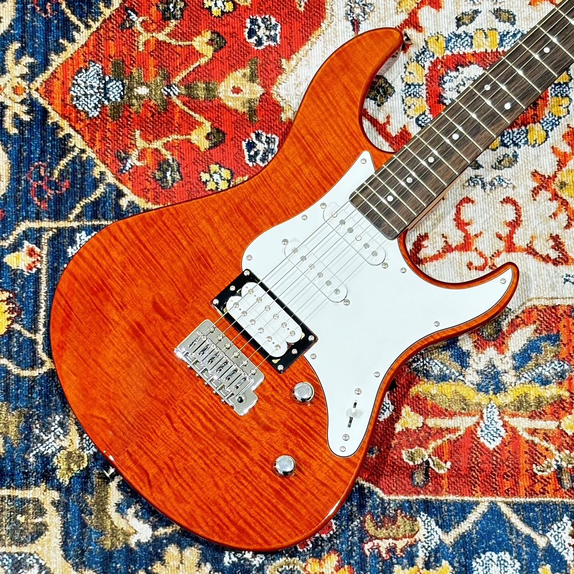 YAMAHAPACIFICA 212VFM