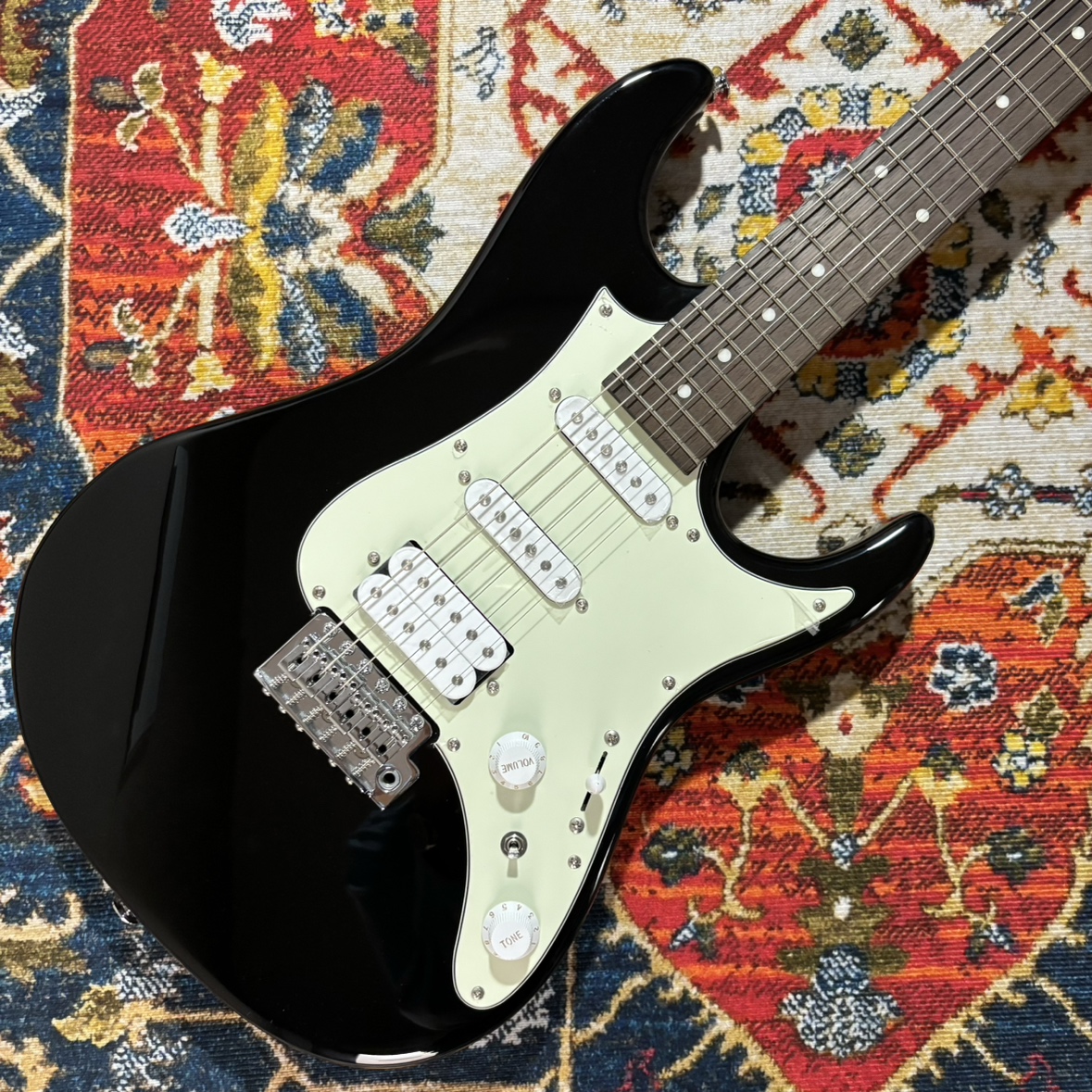 エレキギターAZES40