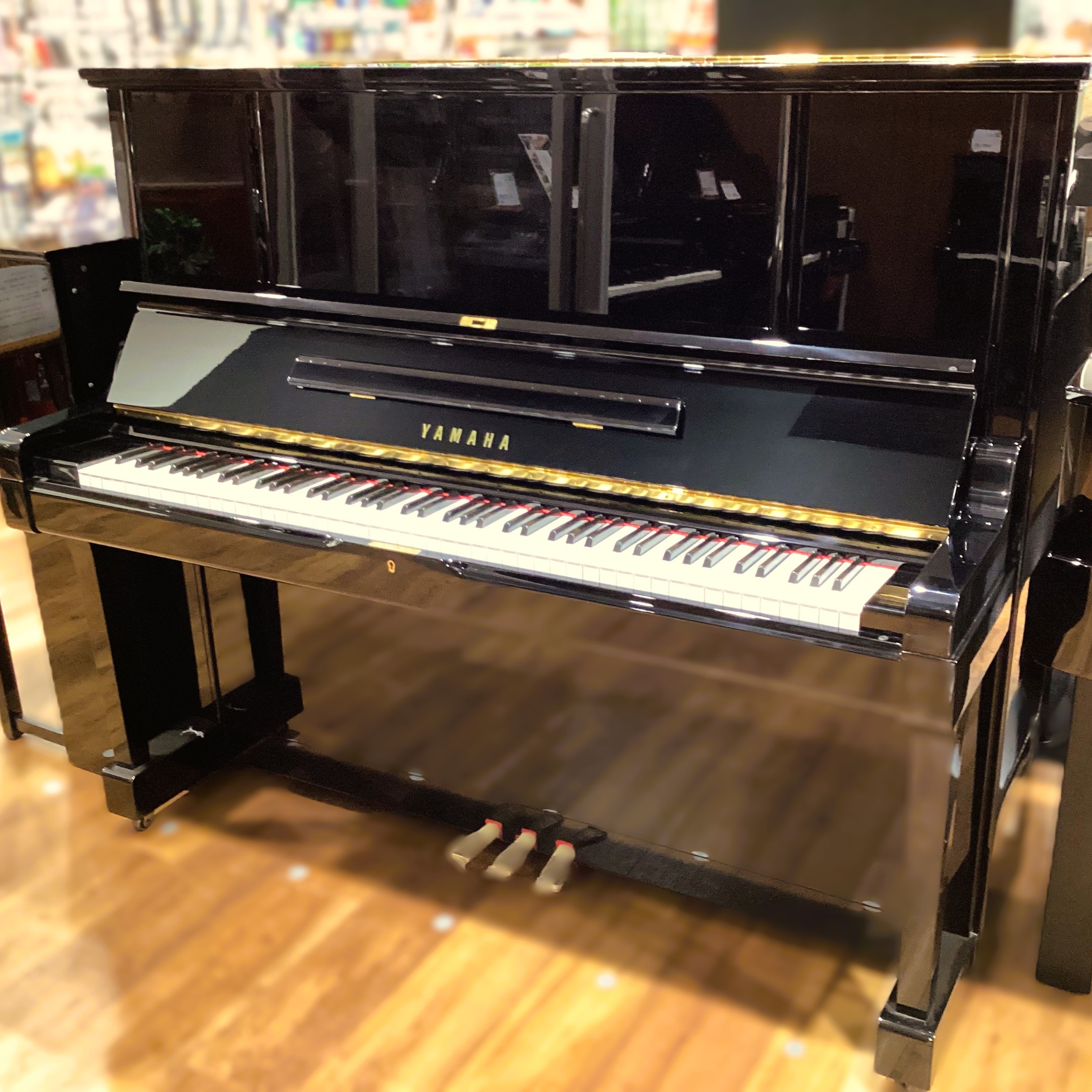中古アップライトピアノYAMAHA（ヤマハ）UX3