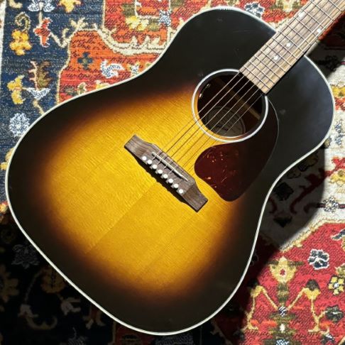 GibsonJ-45 Standard