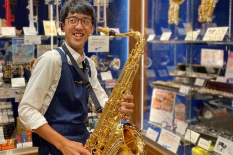 スタッフ写真 ベース・管楽器アクセサリー 東野
