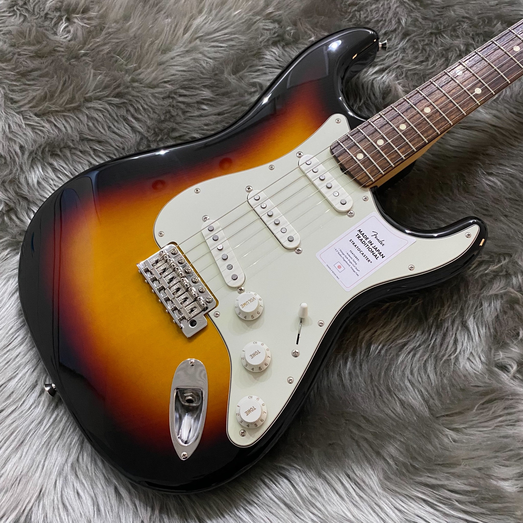 FenderMade in Japan Traditional 60s Stratocaster Rosewood Fingerboard