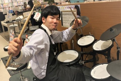 スタッフ写真 ドラム 石橋