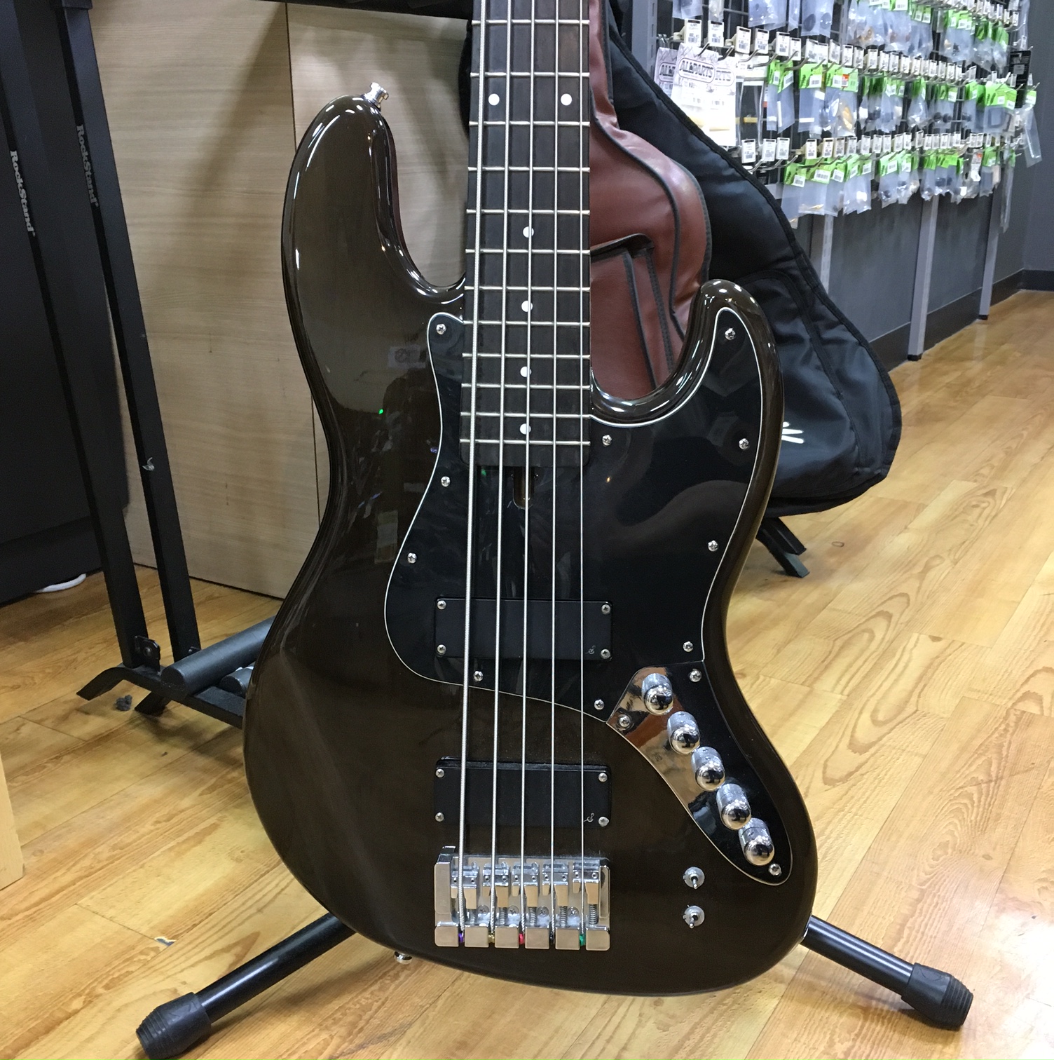 Web掲載情報】中古ベースMoon、Sago、MUSICMAN Limited Model等