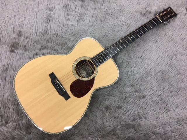 【Collings OM2H】この2本。是非、一度弾いてみてください【MORRIS SJS-131SP】
