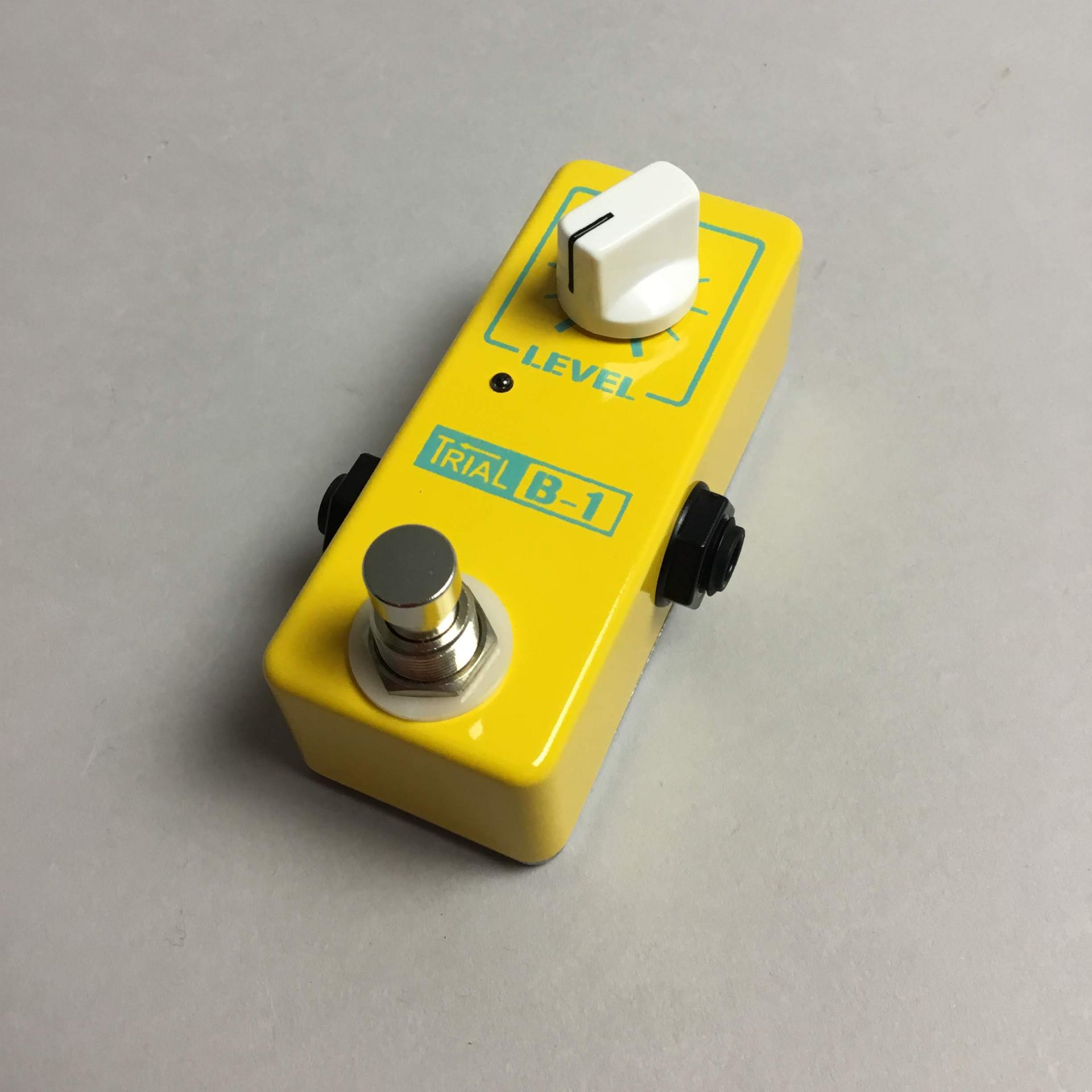 TRIALのブースター”B-1″がポップなカラーで梅田ロフト店限定発売！
