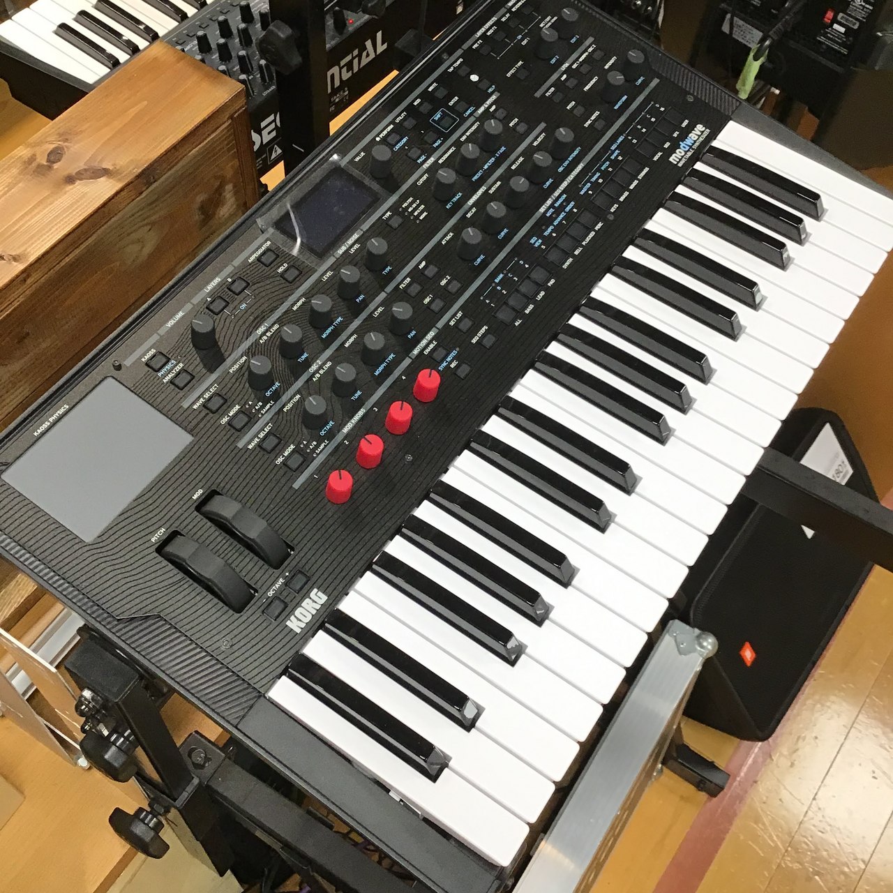 注目の 新品未開封 Elektron Syntakt アナログシンセサイザー