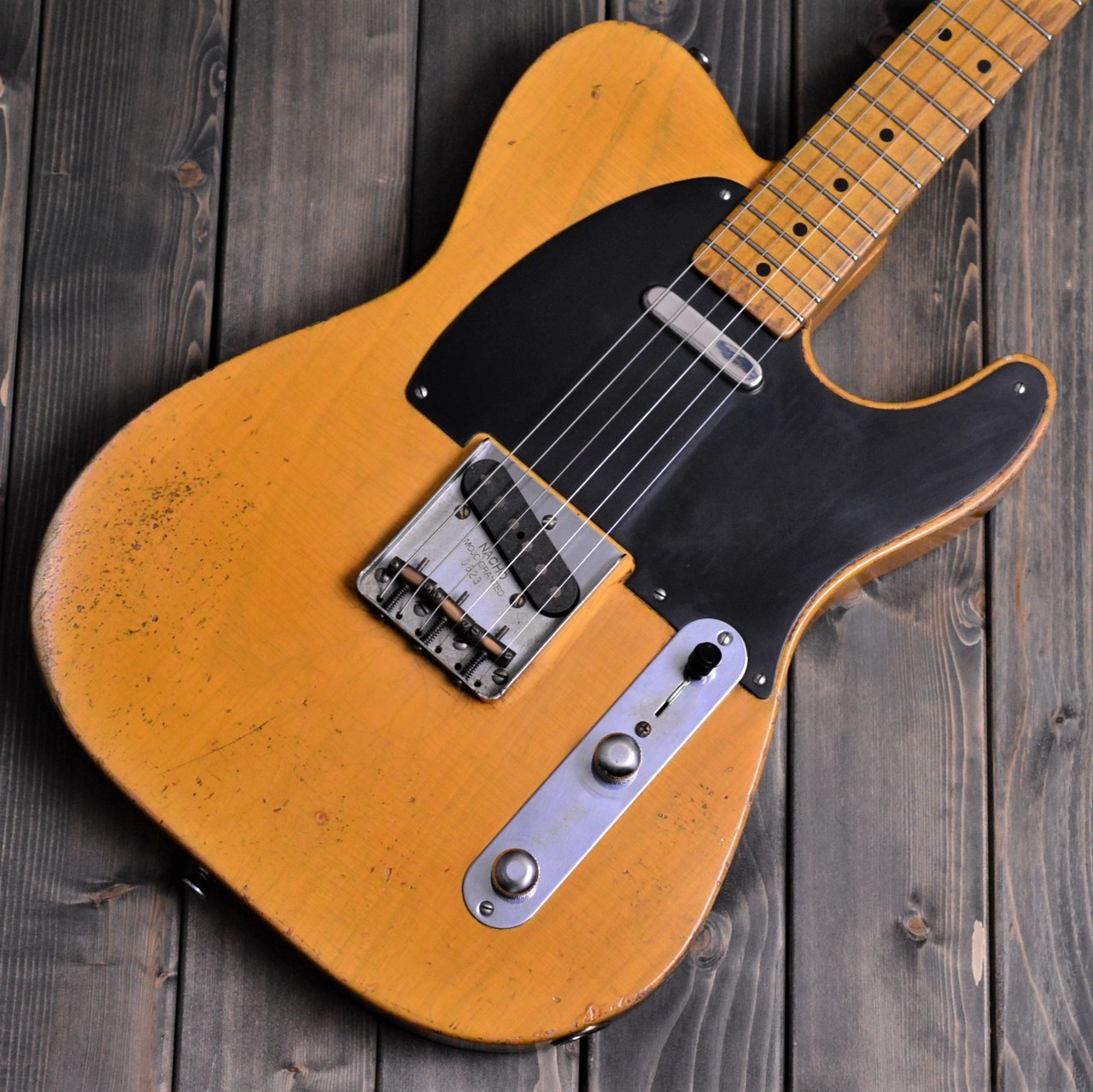 Nacho Guitars1950-52 Blackguard / Medium Aging