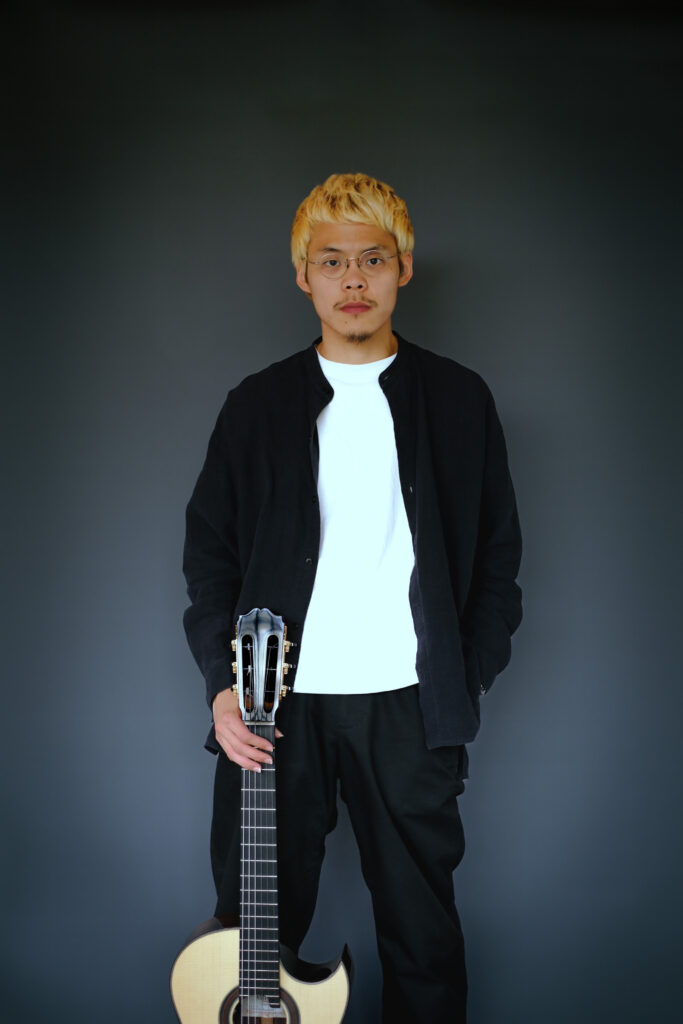 ギタリスト閑喜　弦介 /