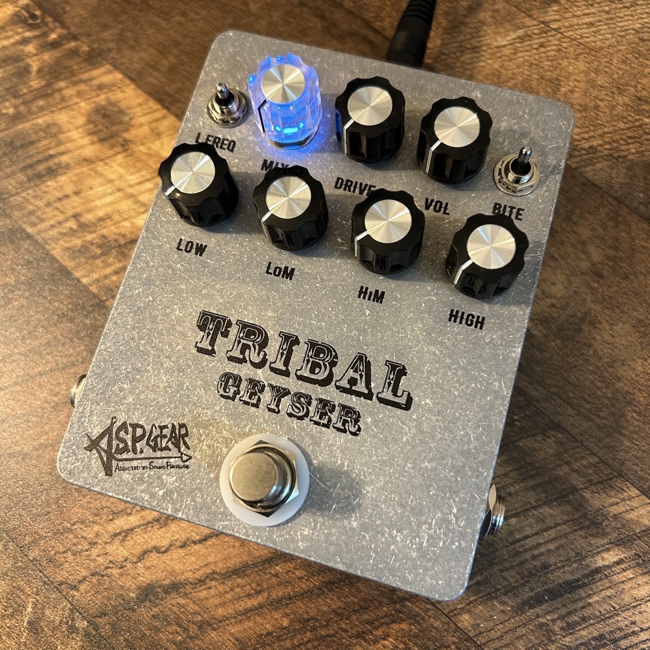 TRIBAL  GEYSER-S