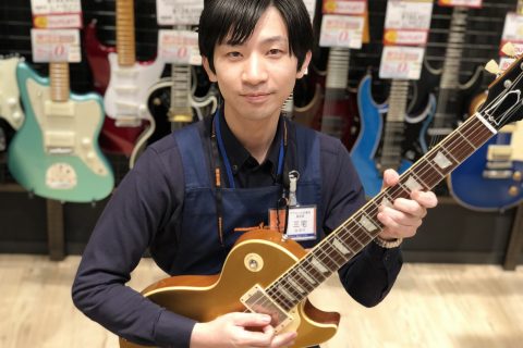 スタッフ写真 店長 三宅