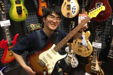 スタッフ写真 ギター、ギターアクセサリー 西窪