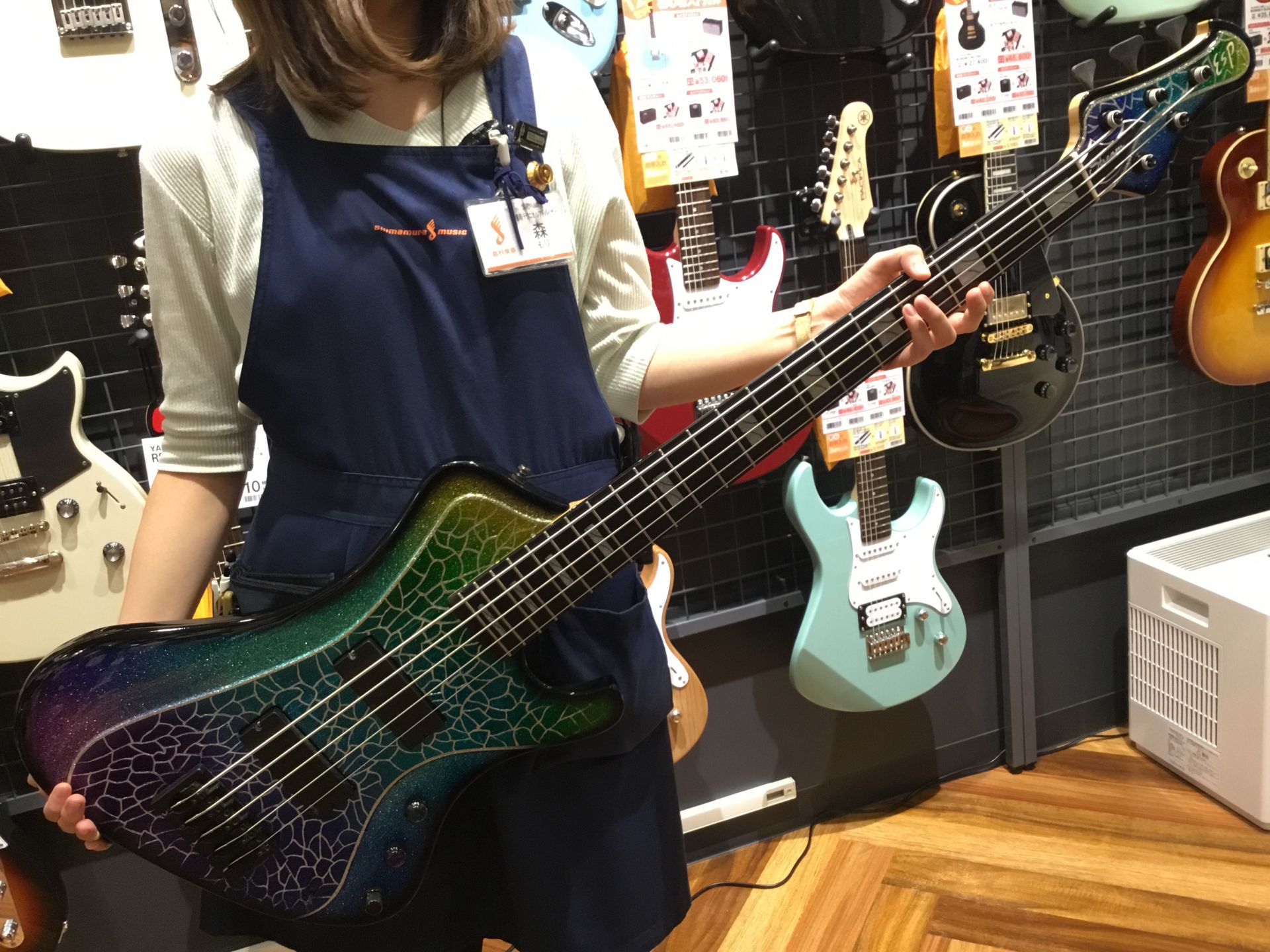 *お得な中古5弦ベースが2本入荷！ 今回はESP(イーエスピー)、Spector(スペクター)の中古5弦ベースが入荷いたしました！ 滅多に見られない珍しいモデルですので、要チェックです！ *ESP STREAM-CTM-SL5 2015 Exhibition Limited 国産ギターメーカーの雄、 […]