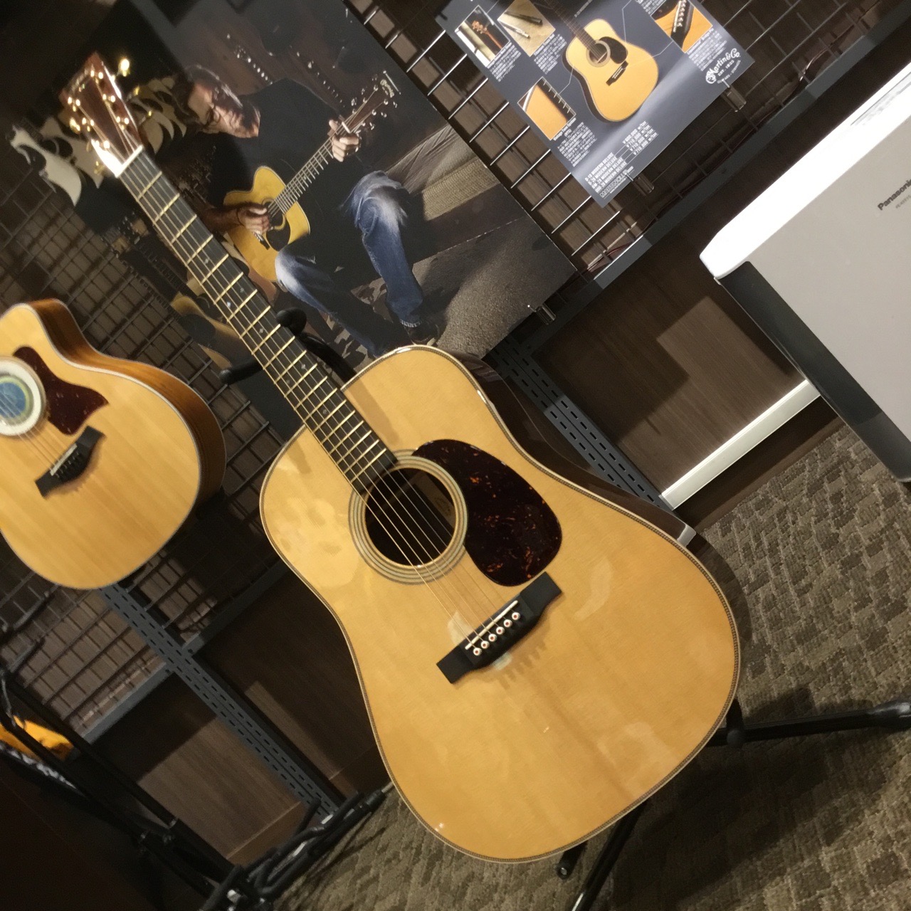 【アコギ入荷情報】Martin（マーティン）D-28 Modern Deluxe　000-28に続き入荷！