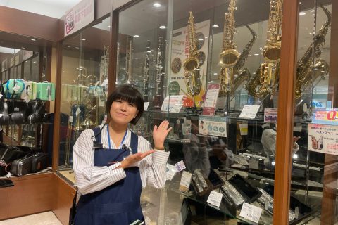 スタッフ写真 管楽器・防音 髙橋