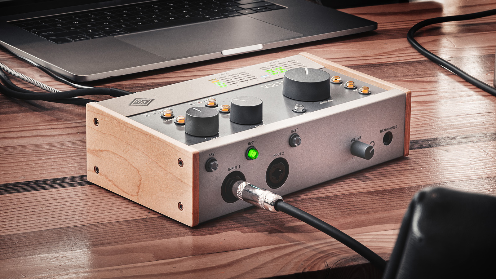 【新製品情報/VOLT】ハイエンド機器メインに展開するUniversal Audio社が、お手に取りやすい価格のオーディオインターフェース発表！