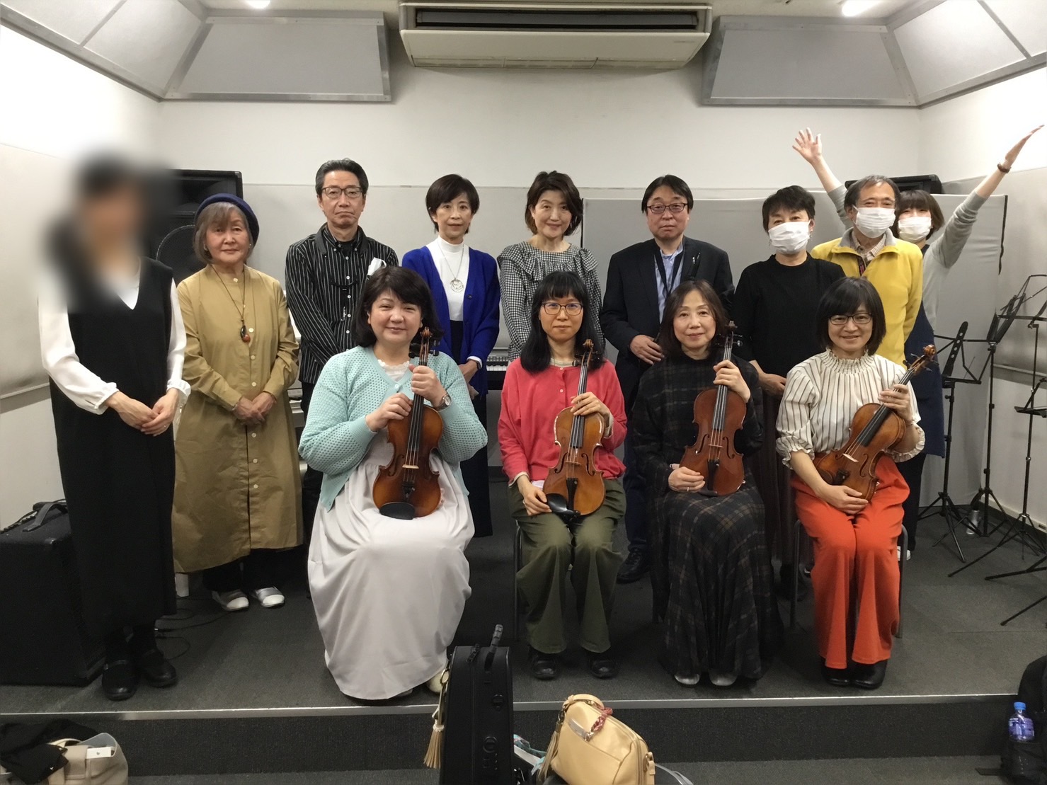 皆さんこんにちは！自由な音楽会 担当：髙橋です！（写真右上） 3月19日(日)に実施した”自由な音楽会”の開催の様子をレポートいたします♬ CONTENTS”自由な音楽会”とは？ご出演者紹介まとめ”自由な音楽会”とは？ 全国の島村楽器各店舗の練習スタジオやオープンスペースを会場として、どなたでも気軽 […]