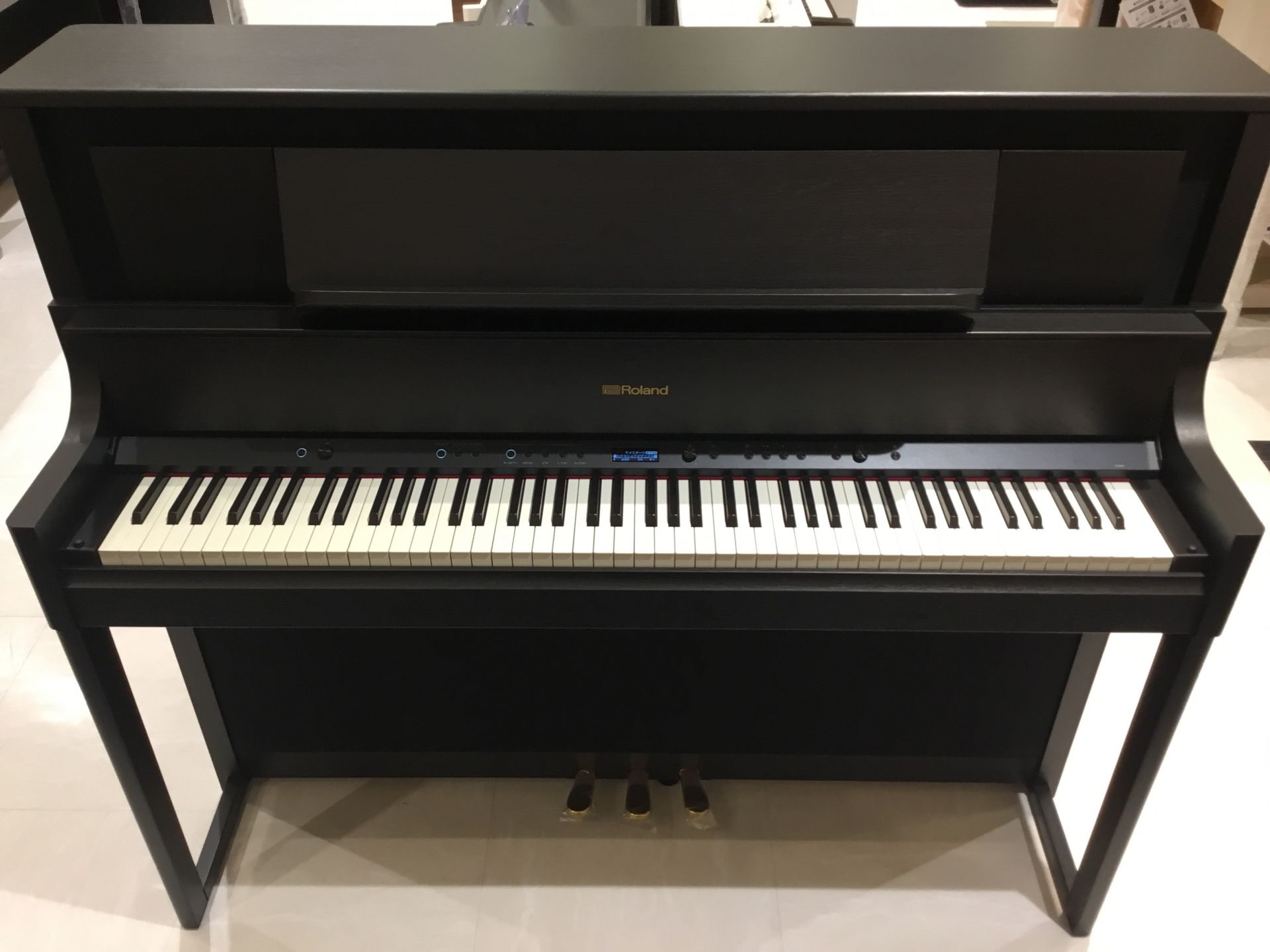 【電子ピアノ】RolandのLX708GPが入荷致しました！ぜひお試しください！