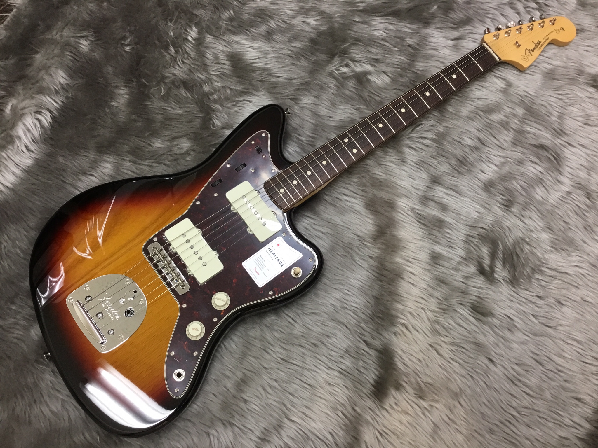 *ちょっと特別なJazzmasterが入荷いたしました！ MADE IN JAPAN HERITAGE は、フェンダーの⻑い歴史の中で日本製が生まれた意味と、本来あるべき姿を見つめ直すことで導かれた MADE IN JAPAN FENDERの真骨頂となるシリーズです。年代別に正確なスヘ […]