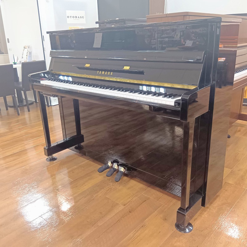 新品アップライトピアノヤマハ b113TC3