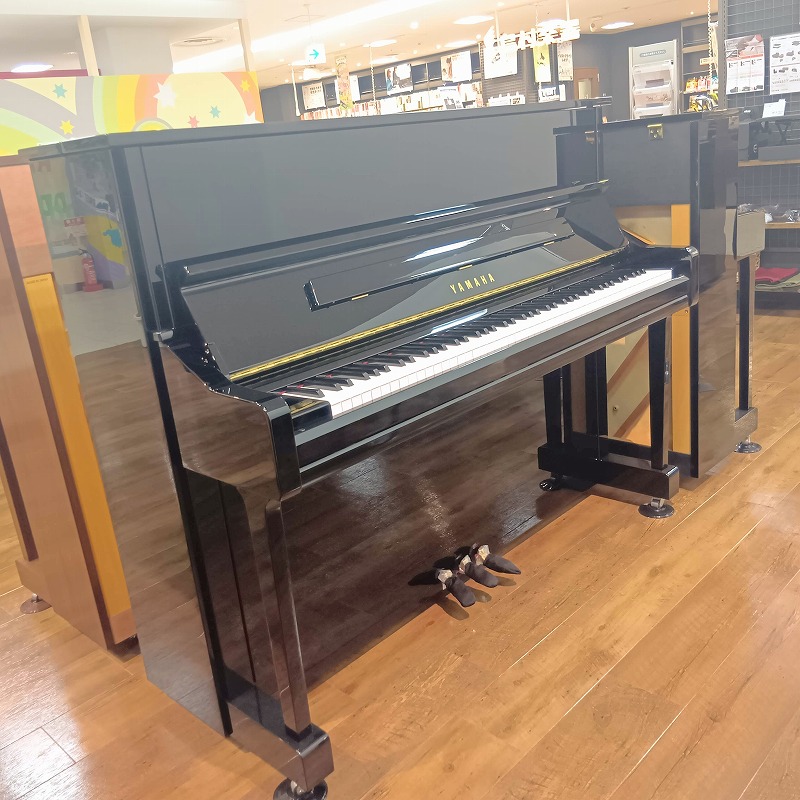 新品アップライトピアノヤマハ YU11