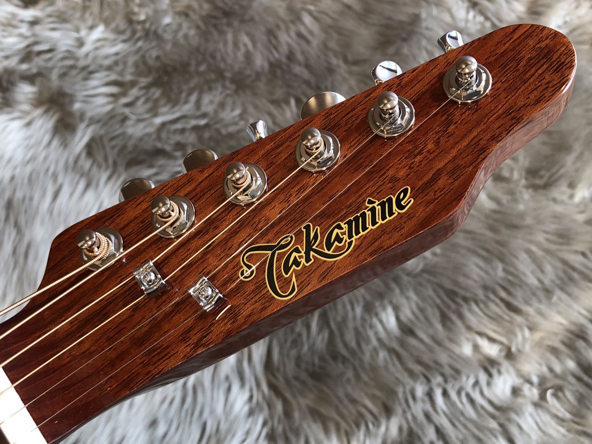 *TDP500-6 |*ブランド|Takamine| |*型番|TDP500-6| |*商品の状態|| |*販売価格|[!￥174,420(税込)!]| |*メーカー希望小売価格|￥205,200(税込)| |*ボディタイプ|エレアコギター| |*カラー|BLACK| |*付属品|HARD CASE […]