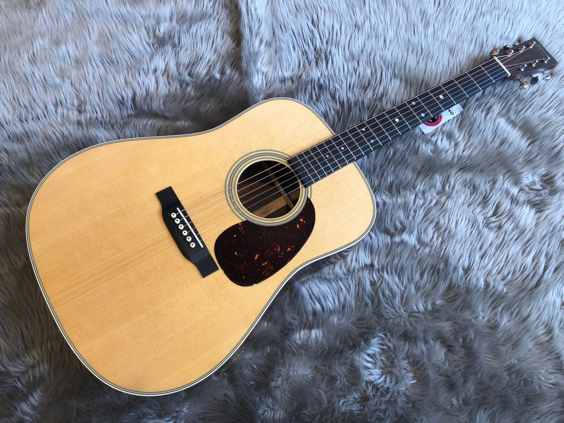 【入荷情報】Martin D-28【新品超お買い得品♪】