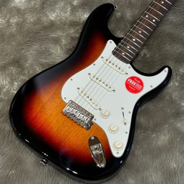 Classic Vibe ’50s Stratocaster / Maple Fingerboard (3-Color Sunburst)<br />
￥ 61,600 (税込)<br />
アジア製ながらも、クラシックなデザインと本格的な木材を使用。オリジナル・ピックアップマイクも品質が高く、歯切れの良さがありつつも柔らかく広がりのある「ヴィンテージ系ストラトに求める音色」が得られる1本となっています。<br />
この価格帯では担当者のおすすめとなっております！！