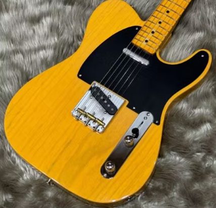 Fender American Vintage II 1951 Telecaster Butterscotch Blonde