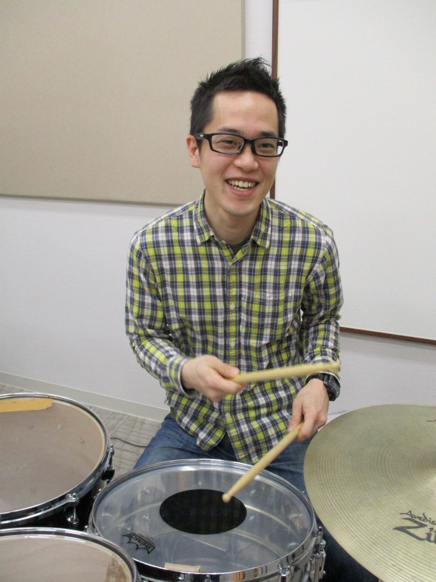 ドラム キッズドラムコース 講師紹介 佐々木 脩 The Outlets Hiroshima店 店舗情報 島村楽器