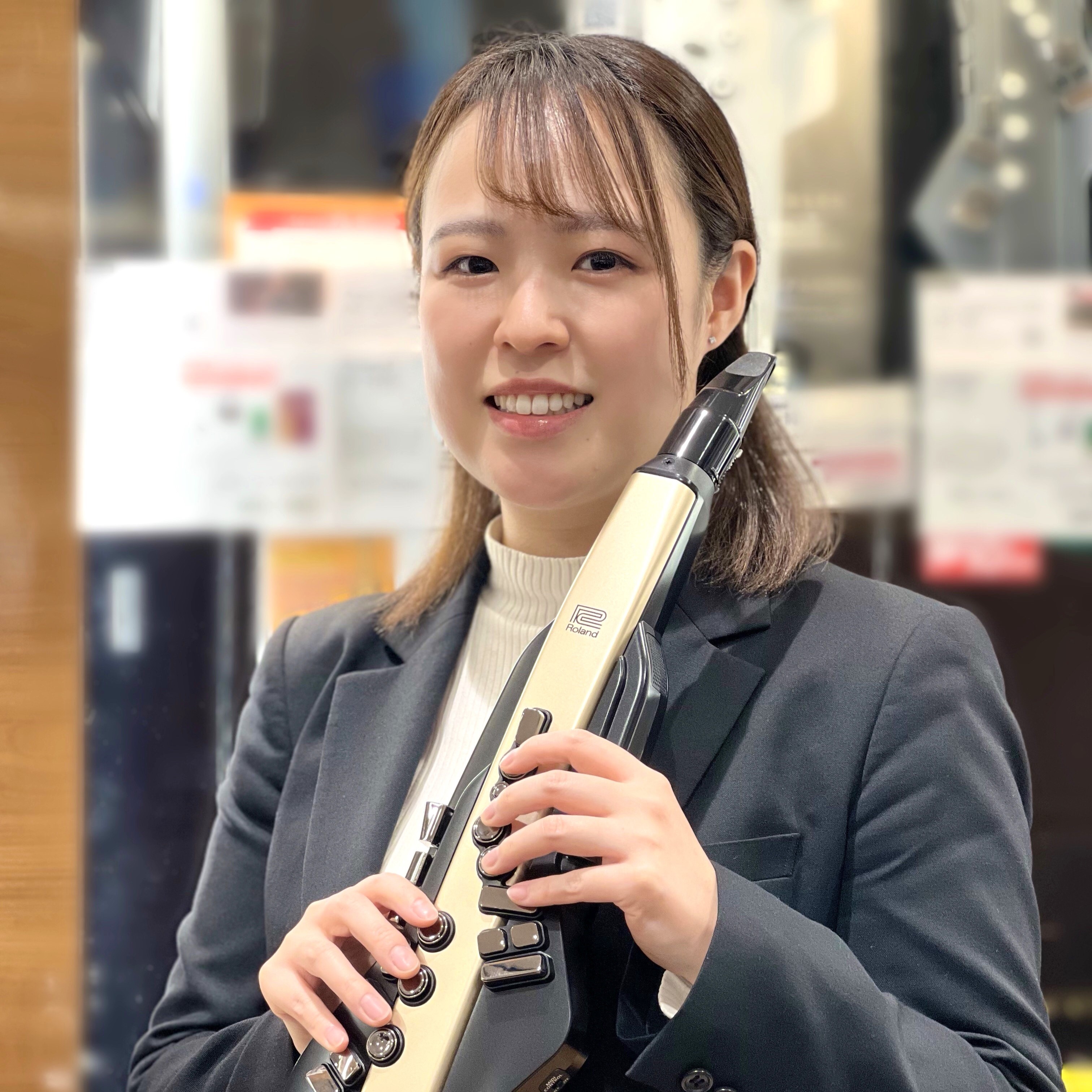 藤原　朱里(ふじわら　あかり)