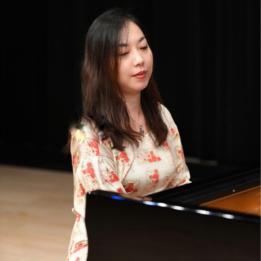 宮里　恵（みやざと　めぐみ）