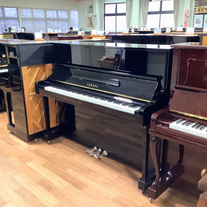 中古アップライトピアノヤマハ　YM10