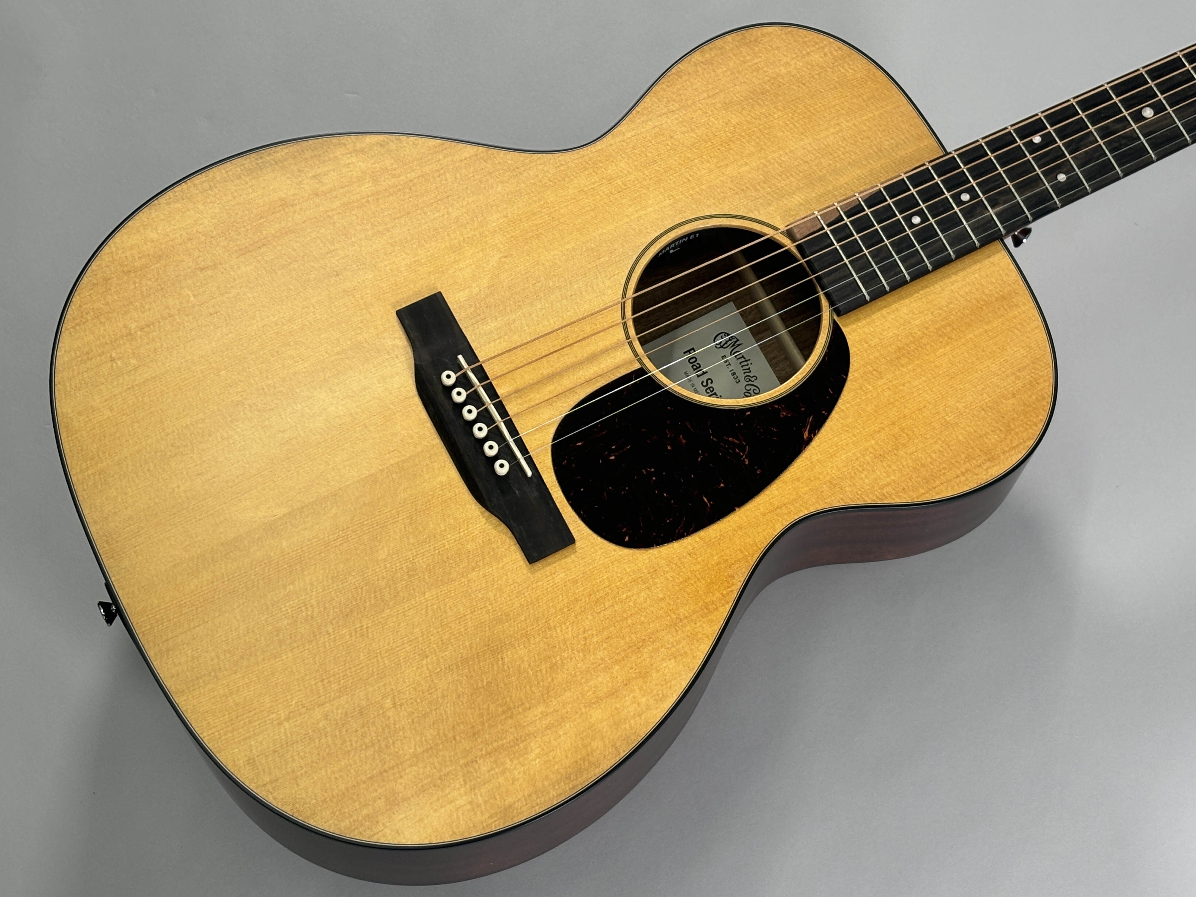 Martin000-10E Retro