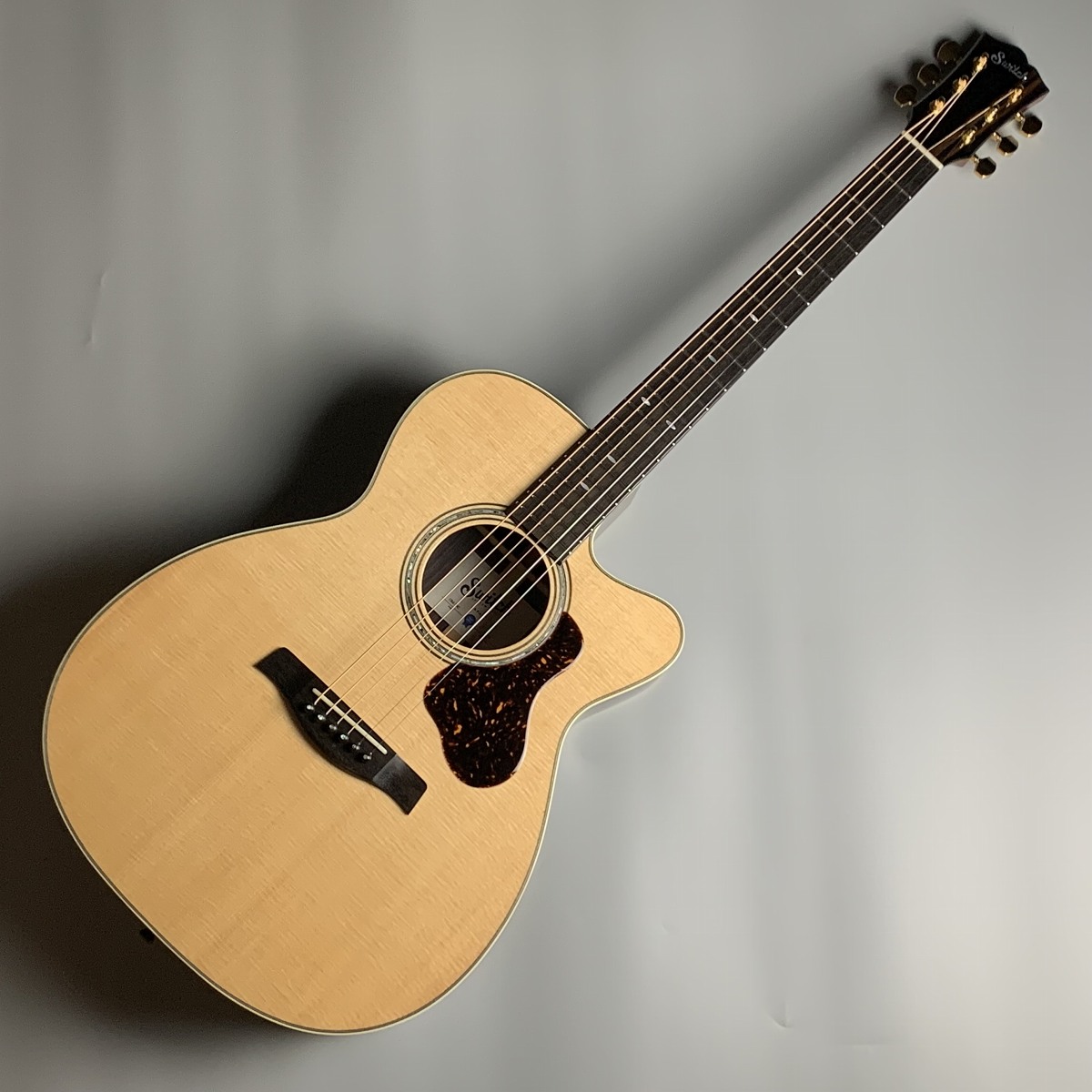 アコースティックギターOM-70C