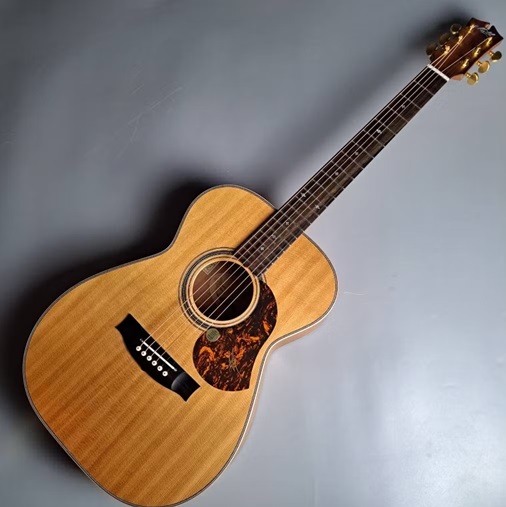 Maton・EBG808 ARTIST
通常税込販売価格￥462,000→税込販売価格￥440,000
期間限定特価！オーストラリアメイトンのギター！