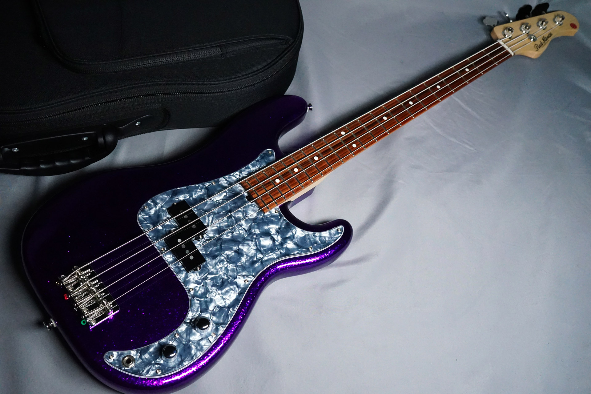 Red House Guitars　プレシジョンベースモデルGeneral P AL/PF Purple Sparkle