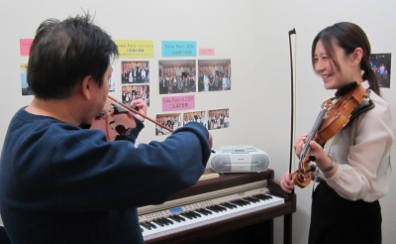 難しいイメージのバイオリンをわかりやすく！基礎からしっかり楽しくできる、初めてでも安心のバイオリン教室♪レッスン日時の変更やオンライン受講も可能です！島村楽器南砂町スナモ店【安心の個人レッスン・2025年度新規生徒様募集中】