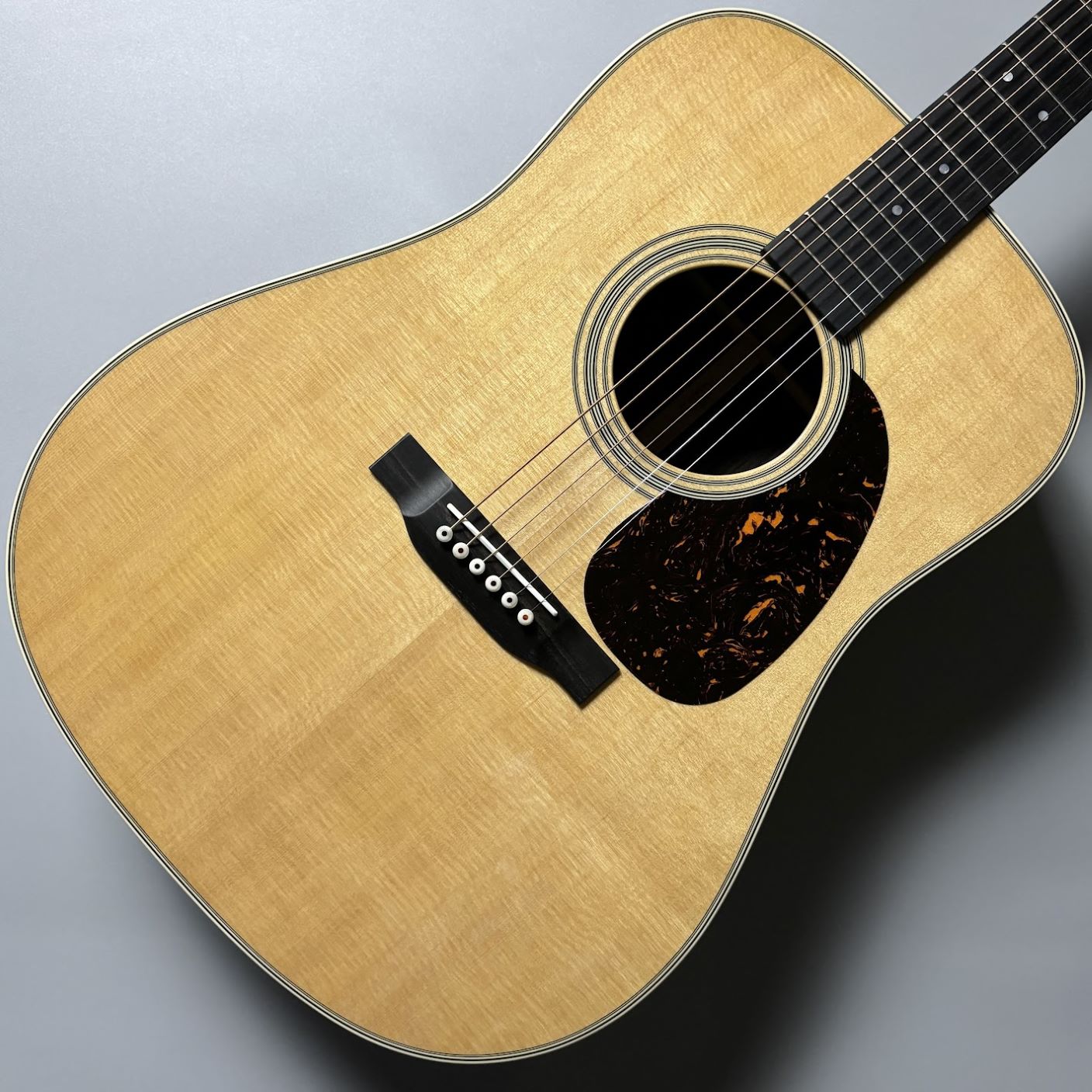 Martin D-28