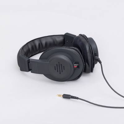 EMUL
SSW-HP200 MK2

¥21,800(税込)

ピアノの繊細なタッチや音の強弱、アタックなどをしっかりと聴きとれるように新たなドライバーユニットを開発。ピアノの音をバランスよく再生できるようチューニングを施しました。
また、セミオープン型仕様にすることにより空気感、臨場感が得られ、ピアノサウンドをよりリアルに表現します。